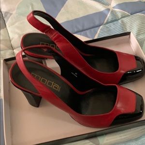 Red/black sling back